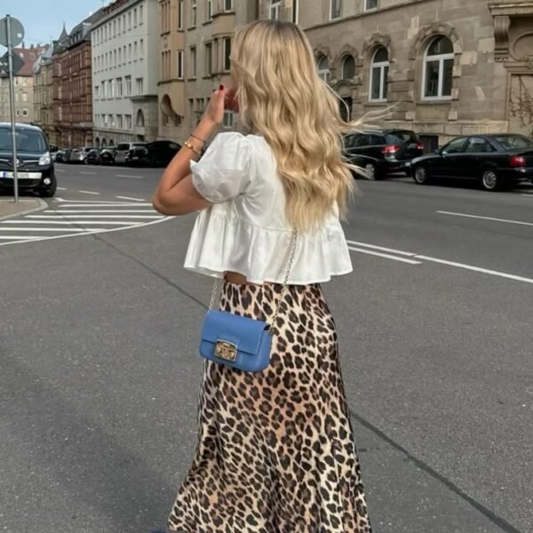 Barcelona Outfits That Actually Work for Real Travel Days